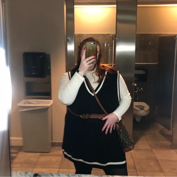 NWOT Sweater Vest Dress - Picture 4 of 4